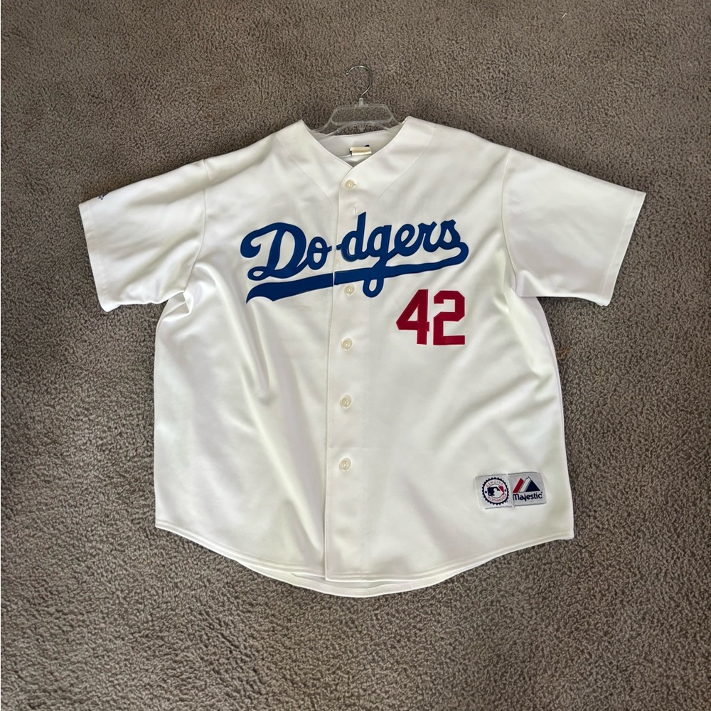 Vintage Robinson Dodger jersey#42
Majestic White and Blue Emblem Patch